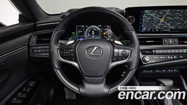 Lexus ES 2025 — photo 19
