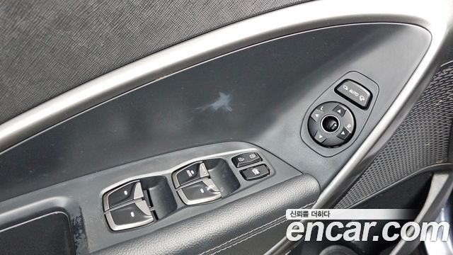 Hyundai Santafe 2018 — photo 19