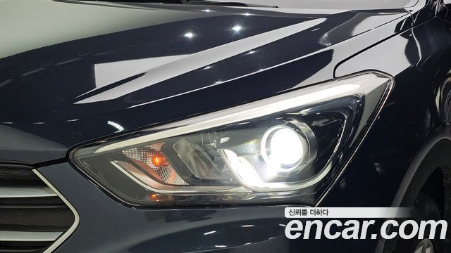 Hyundai Santafe 2018 — photo 8