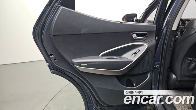 Hyundai Santafe 2018 — photo 15