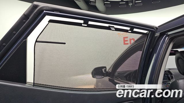Hyundai Santafe 2018 — photo 30