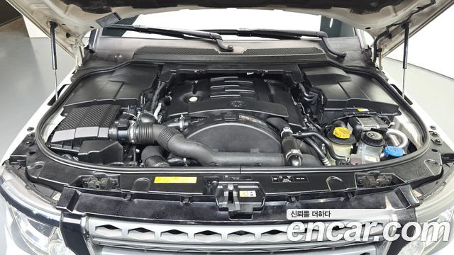 Land Rover Discovery 2016 — photo 6