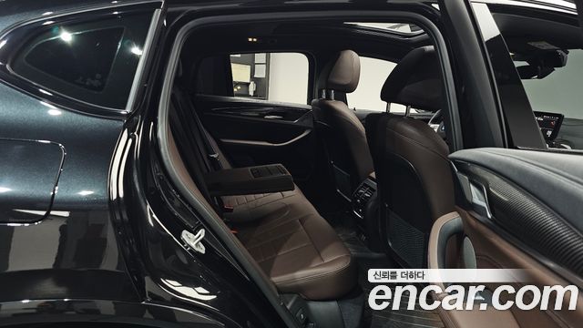 BMW X4 2025 — photo 17