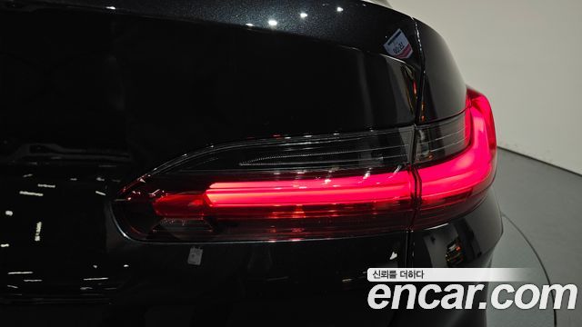 BMW X4 2025 — photo 9