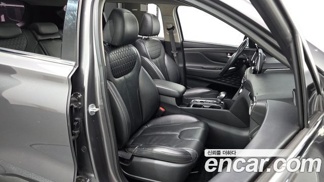 Hyundai Santafe 2019 — photo 11