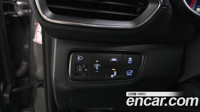 Hyundai Santafe 2019 — photo 17