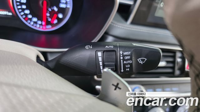 Genesis G70 2019 — photo 17