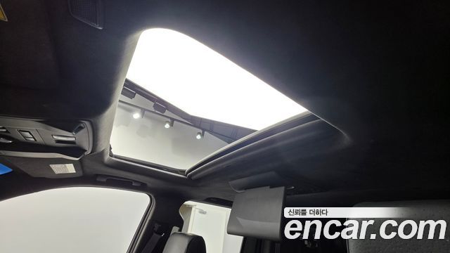 Cadillac Escalade 2016 — photo 18
