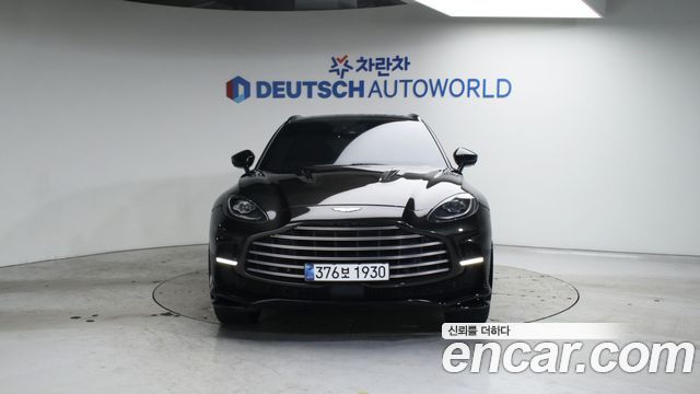 Aston Martin DBX 2023 — photo 3