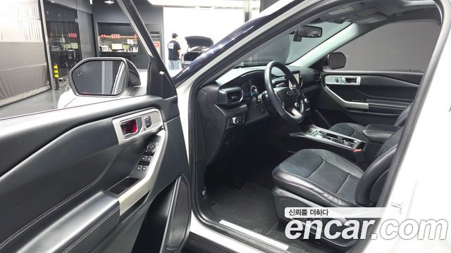Ford Explorer 2020 — photo 13