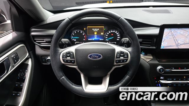Ford Explorer 2020 — photo 19