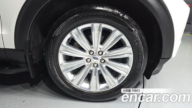 Ford Explorer 2020 — photo 7