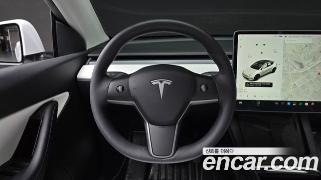 Tesla Model Y 2021 — photo 18