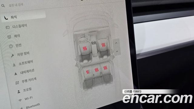 Tesla Model Y 2021 — photo 19