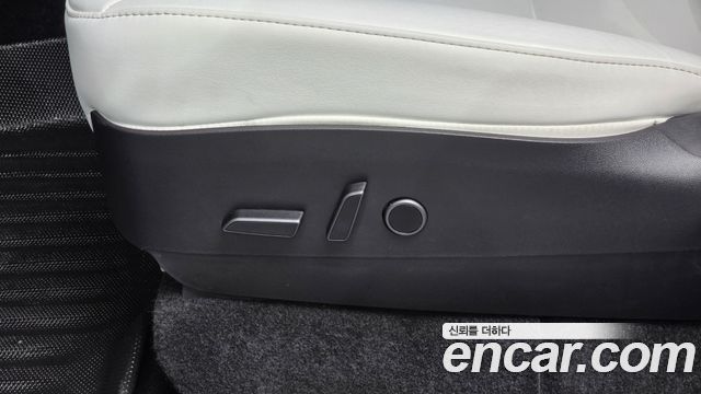 Tesla Model Y 2021 — photo 26