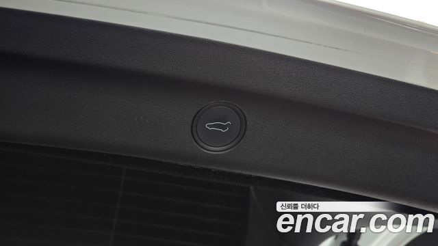 Tesla Model Y 2021 — photo 29