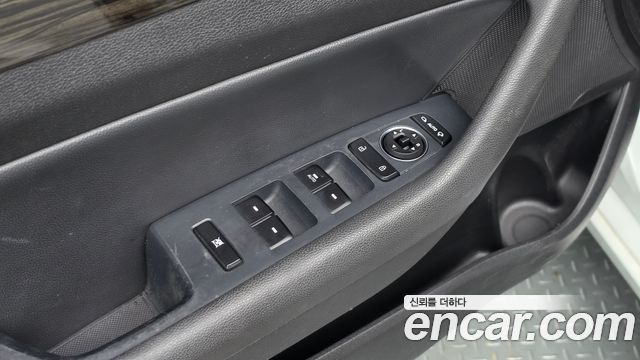 Hyundai Sonata 2017 — photo 18
