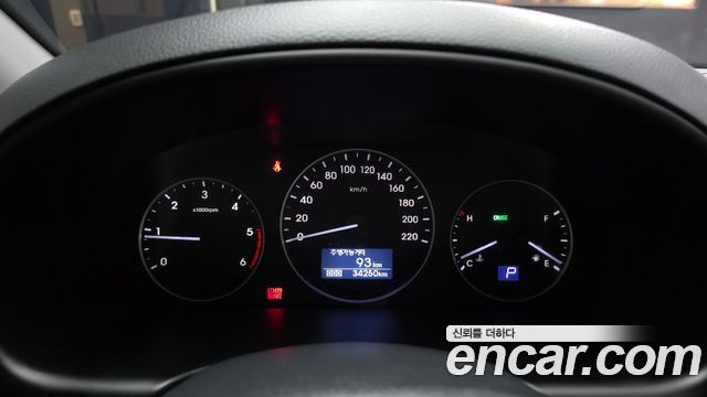 Hyundai Starex 2021 — photo 11