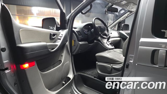 Hyundai Starex 2021 — photo 13