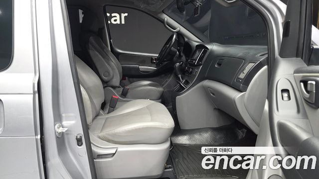 Hyundai Starex 2021 — photo 17
