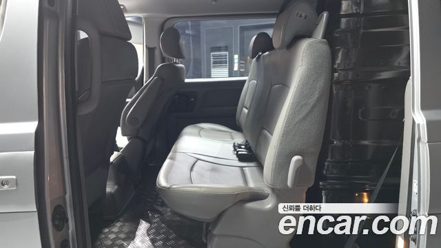 Hyundai Starex 2021 — photo 16