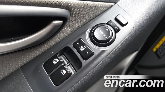 Hyundai Starex 2021 — photo 27