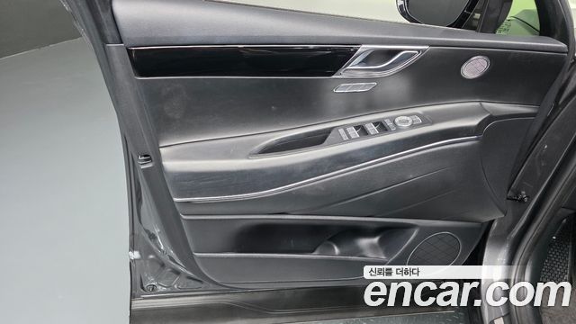 Genesis GV80 2022 — photo 14