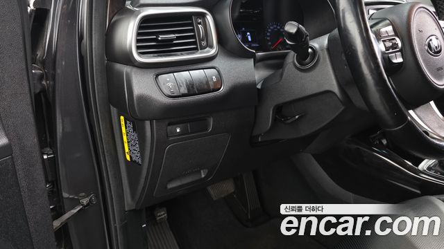 Kia Sorento 2016 — photo 13