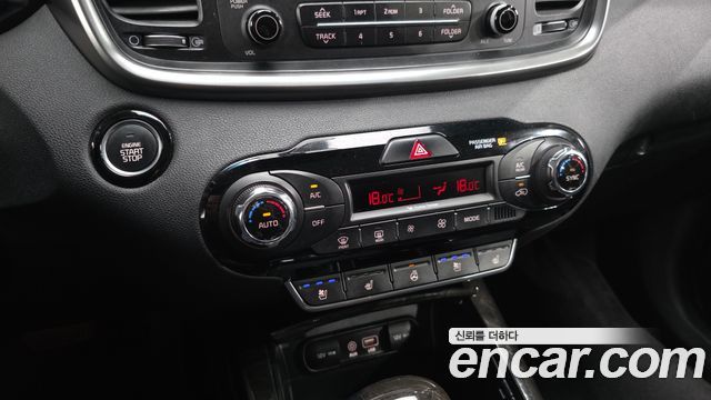 Kia Sorento 2016 — photo 16