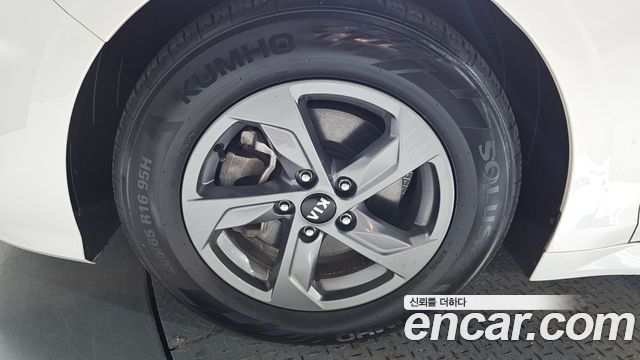 Kia K5 2021 — photo 5