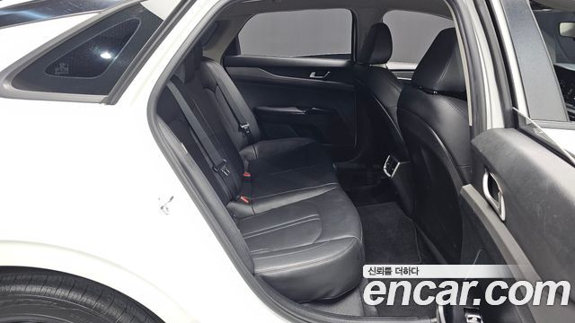 Kia K5 2021 — photo 17