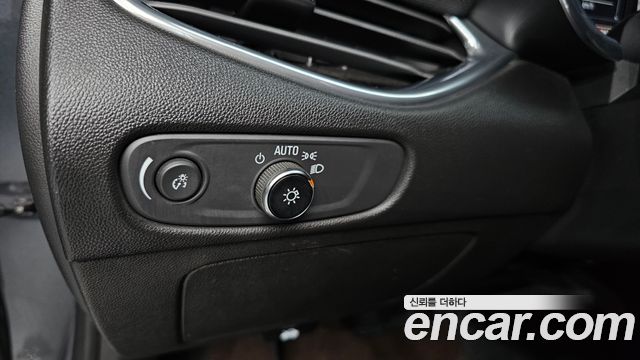 Chevrolet Korea Malibu 2018 — photo 21