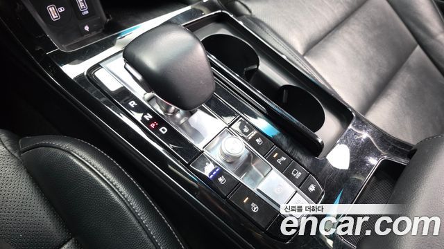 Kia K7 2021 — photo 12