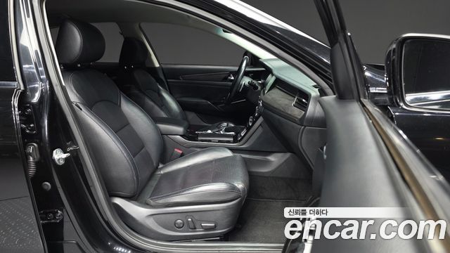Kia K7 2021 — photo 17