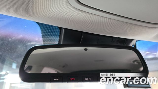 Kia K7 2021 — photo 23