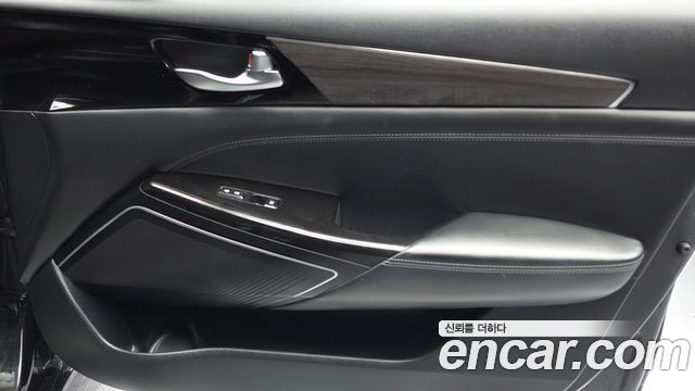 Kia K7 2021 — photo 15