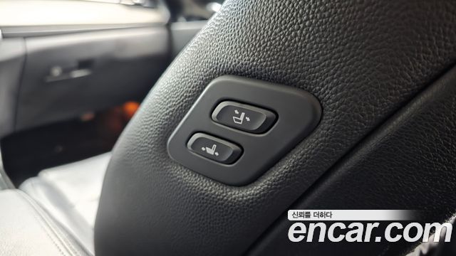 Kia K7 2021 — photo 31