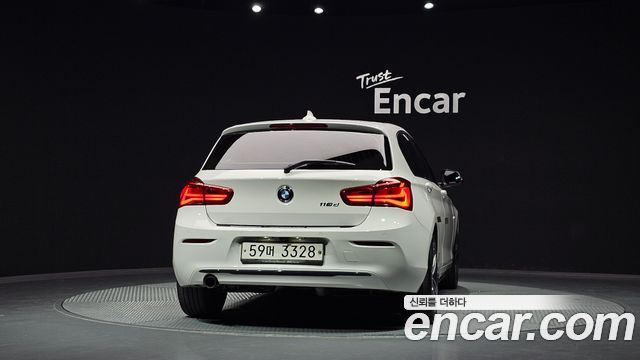 BMW 1-Series 2017 — photo 4