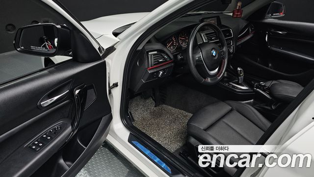 BMW 1-Series 2017 — photo 10