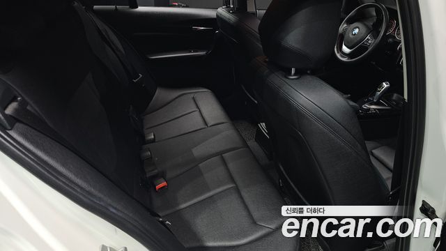 BMW 1-Series 2017 — photo 12