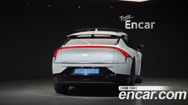Kia EV6 2023 — photo 4