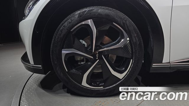 Kia EV6 2023 — photo 5
