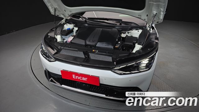 Kia EV6 2023 — photo 6