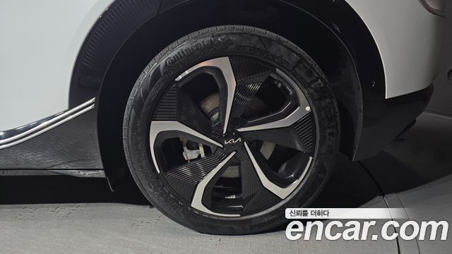 Kia EV6 2023 — photo 7