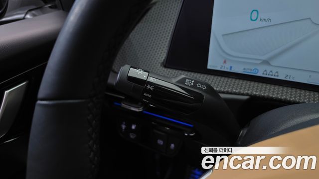 Kia EV6 2023 — photo 28
