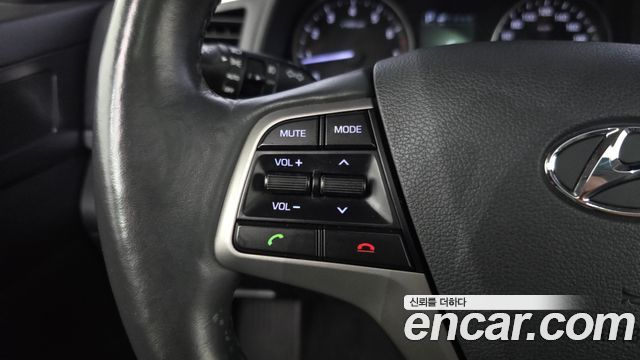 Hyundai AVANTE 2016 — photo 16