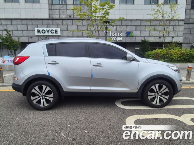 Kia Sportage 2012 — photo 8