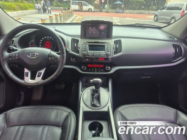 Kia Sportage 2012 — photo 9