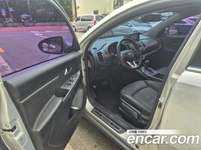 Kia Sportage 2012 — photo 15