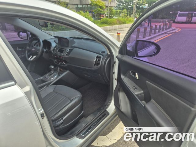 Kia Sportage 2012 — photo 19